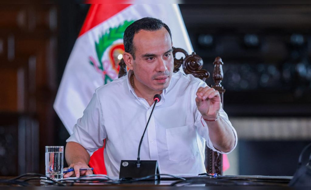 José Jerí announces that a new cabinet will be sworn in "in the next few hours"after 5 days of waiting