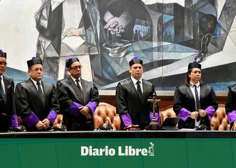 Judges and the Public Ministry have the highest retirement age