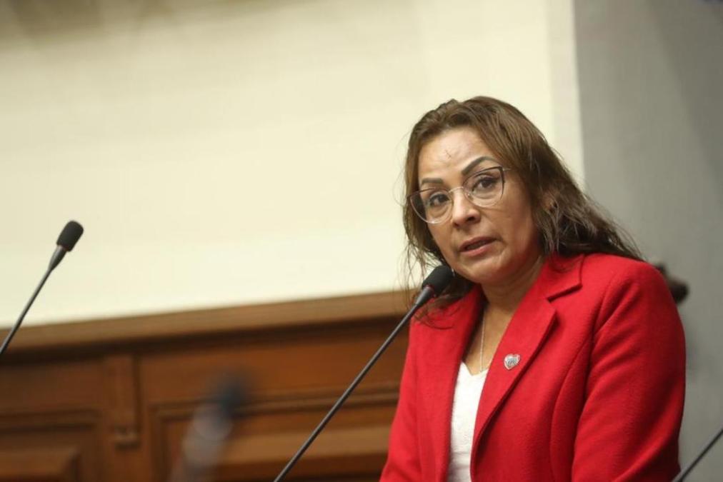 Kira Alcarraz: Ethics Commission overlooks Congressman against journalist