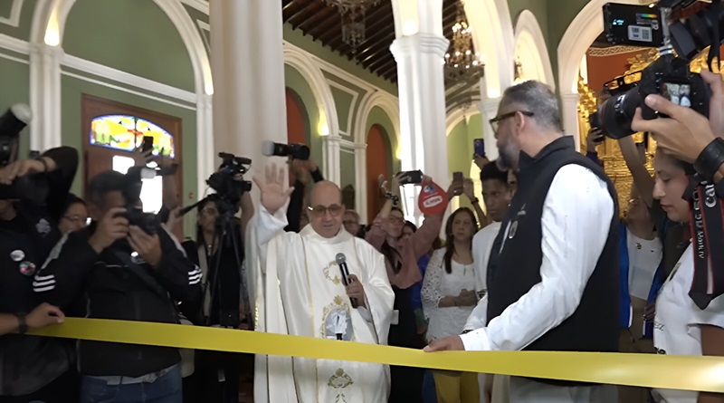 Iglesia Candelaria se hace museo con exposición de José Gregorio Hernández