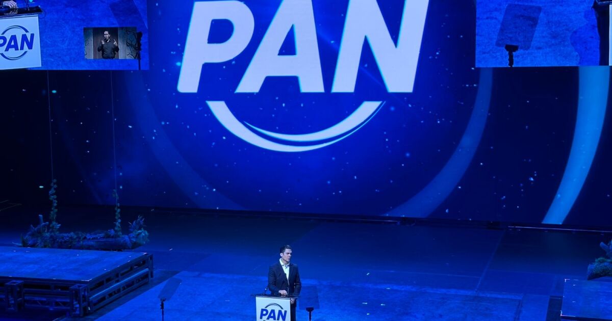 Leaders and militants of the PAN meet in CDMX for its partisan relaunch