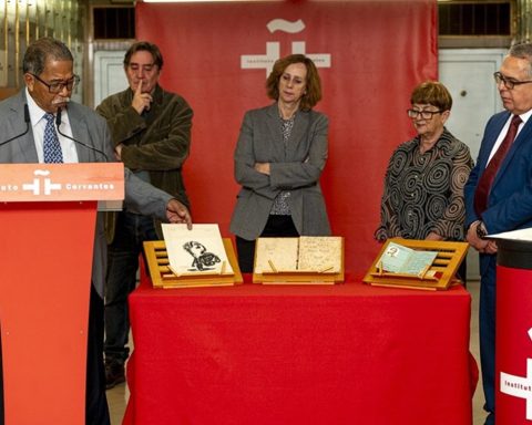Legacy of Nicolás Guillén: a passport canceled by Batista reaches the Cervantes Letter Box