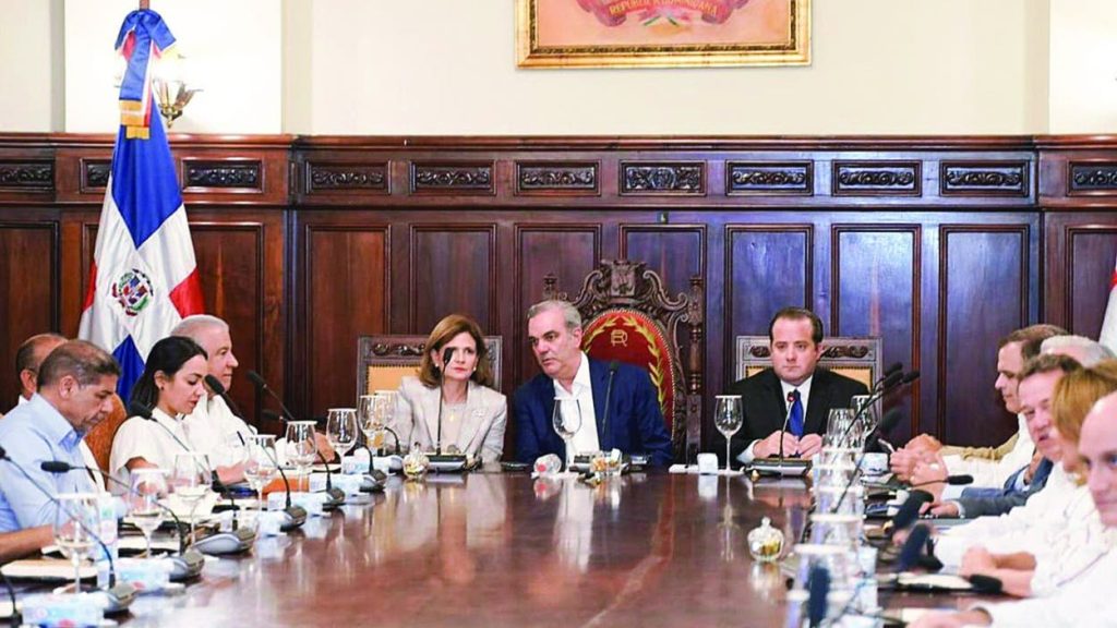 Luis Abinader convoca Consejo de Gobierno para evaluar daños de Melissa