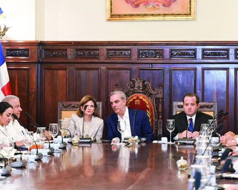 Luis Abinader convoca Consejo de Gobierno para evaluar daños de Melissa