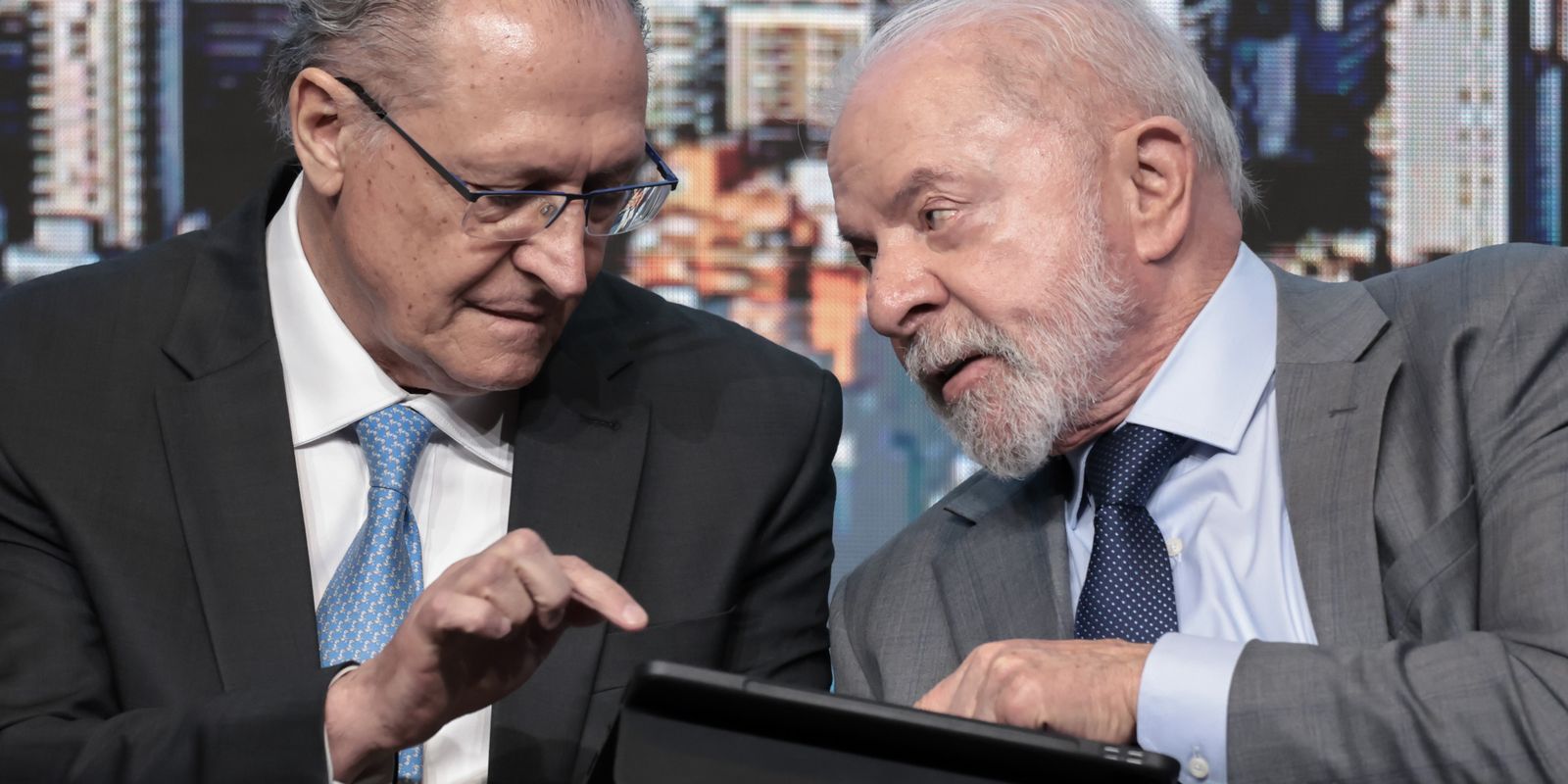 Lula announces housing program for the middle class