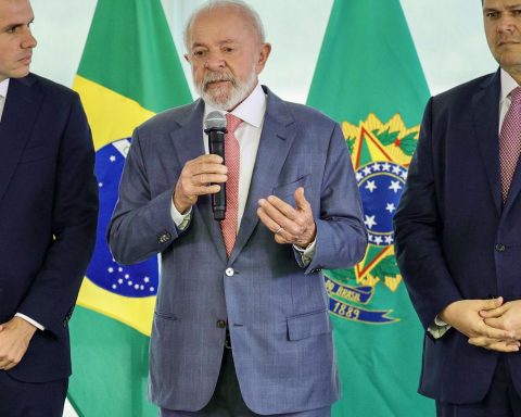 Lula discusses government guidelines in a meeting with Motta and Alcolumbre