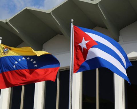 Maduro celebrates the 25th anniversary of the Cuba-Venezuela Comprehensive Agreement