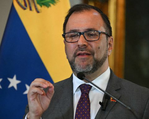 Maduro government alerts Russia about "war threat" of the US in the Caribbean