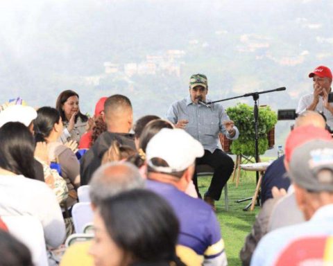 Maduro summons to command check -up for this Saturday