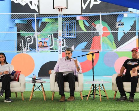 Maduro: we cannot allow gringos to put their hands in the Caribbean