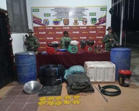 Man arrested with illegal mining material