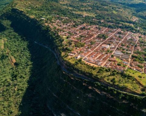 Many believe it is in France, but this picturesque town is from Colombia