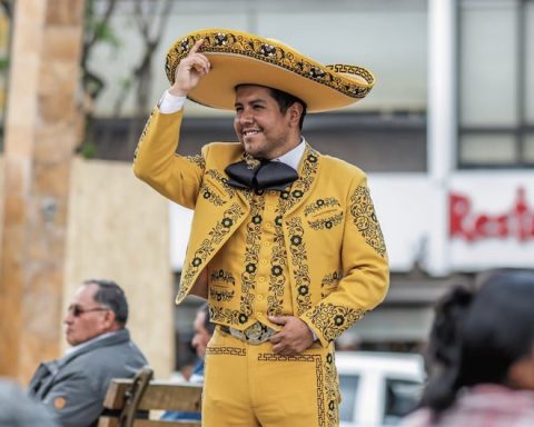 Mariachi Eduardo Buendía: "Music has saved me, has given me everything in life" (interview)