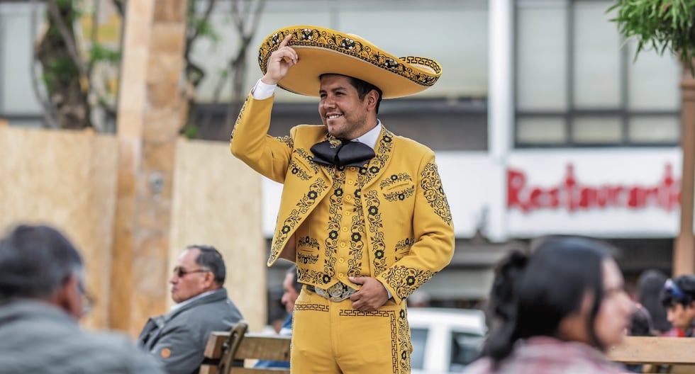Mariachi Eduardo Buendía: "Music has saved me, has given me everything in life" (interview)