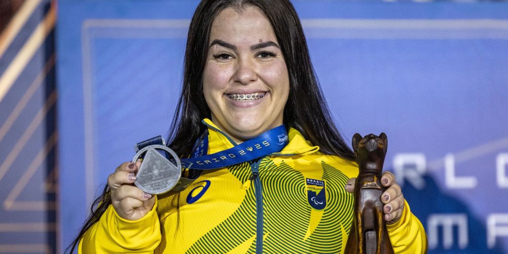 Mariana D'Andrea wins silver at the Weightlifting World Championship