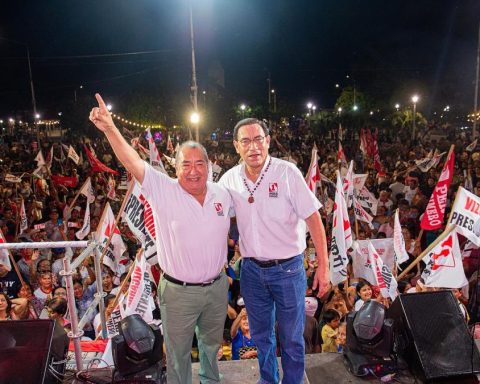 Mario Vizcarra says he doesn't try to supplant his brother