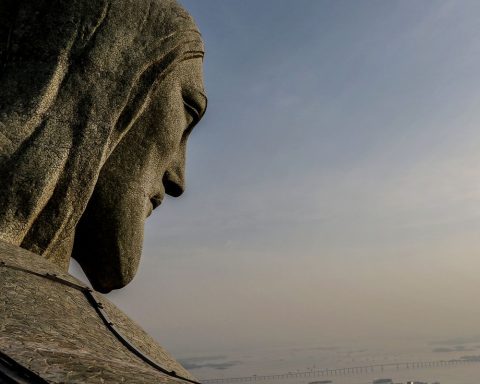 Mass at Christ the Redeemer celebrates the sanctuary's anniversary