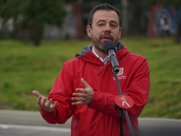 Mayor Galán files a criminal complaint with the Prosecutor's Office after riots in Bogotá