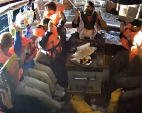 Mexico and Brazil ask for repatriation of activists; Israel promises to comply