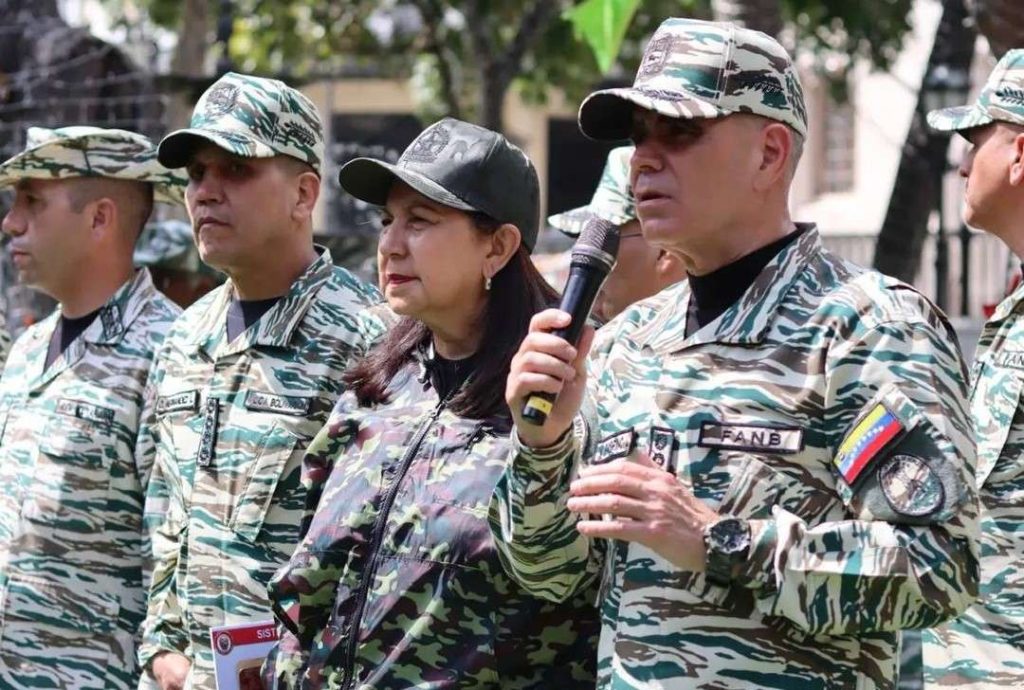 Minister Padrino López supervised special military exercises