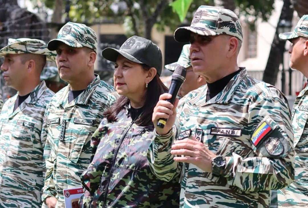 Minister Padrino López supervised special military exercises