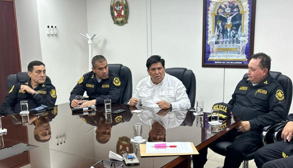 Minister of the Interior to senior officials of the PNP: "I don't want reports, I want results"