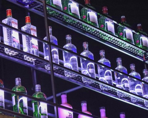 Ministry of Health confirms 113 methanol poisoning records