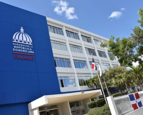 Ministerio de Trabajo aplaza jornada “Tu empleo está aquí” por efectos de la tormenta Melissa