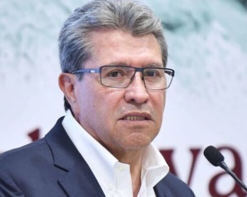 Monreal denies anger over fences placed on Sheinbaum's report