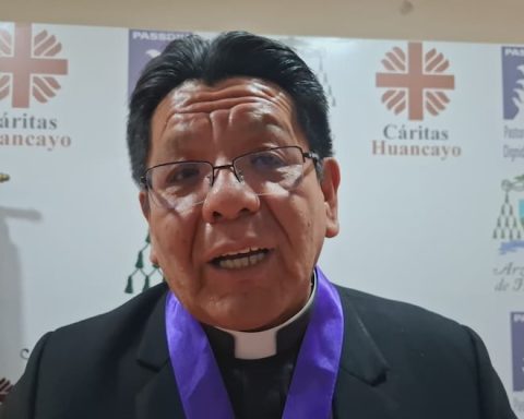 Monsignor: "The voice of young people has to be heard"