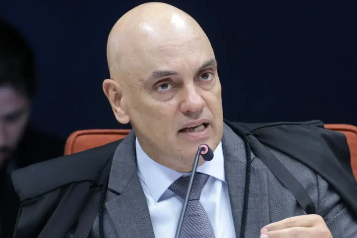 Moraes requests review and suspends judgment on exemption from the STF