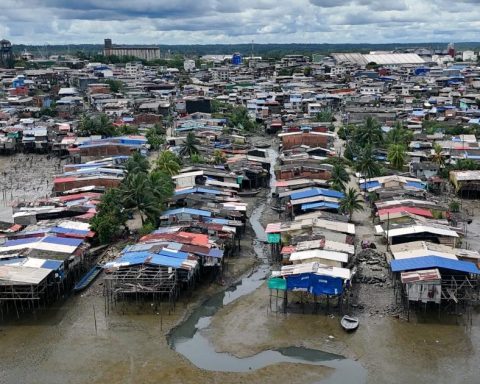 More than 600 affected students leave the educational center closed in Buenaventura