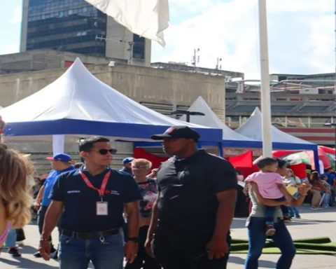 Más de 957 consejos comunales atendidos en Caravana de Soluciones 7T+ en Caracas