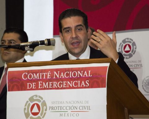 Morena distances himself from the former director of Fonden... but did support him in 2024