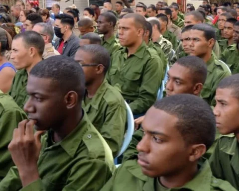 Los jóvenes cubanos son forzados a cumplir el Servicio Militar Activo (SMA)