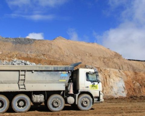 Municipalities and regions did not use S/17,460 million from mining canon