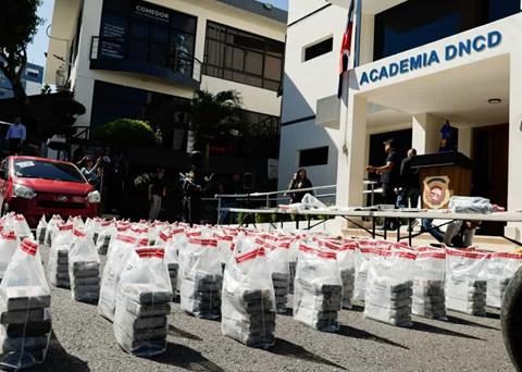 Names of those arrested and fugitives for the 643 packages of cocaine