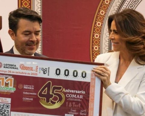 National Lottery ticket unveiled for the 45th anniversary of the Mexican Commission for Aid to Refugees