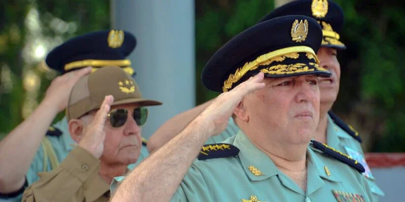 Julio César Avilés Castillo, comandante del Ejército de Nicaragua, en Cuba
