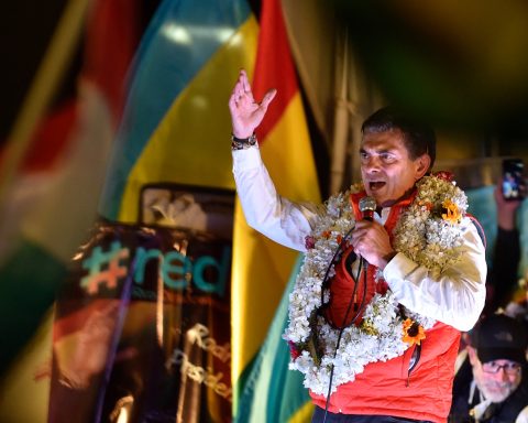 Nine countries led by the US offer support to 'stabilize' Bolivia's economy