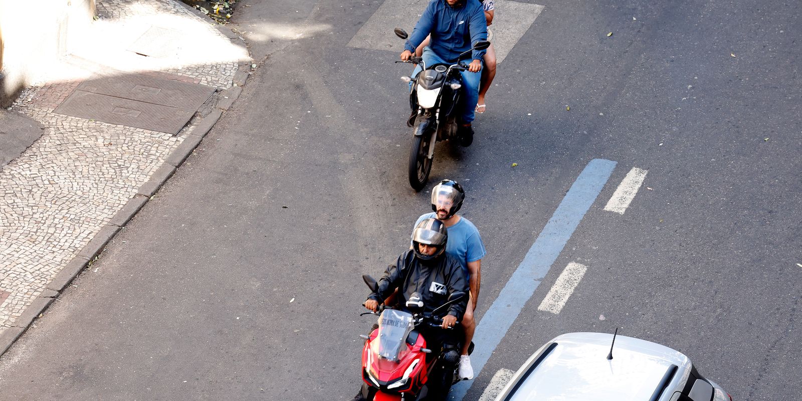 Number of workers per application grows 25% and reaches 1.7 million