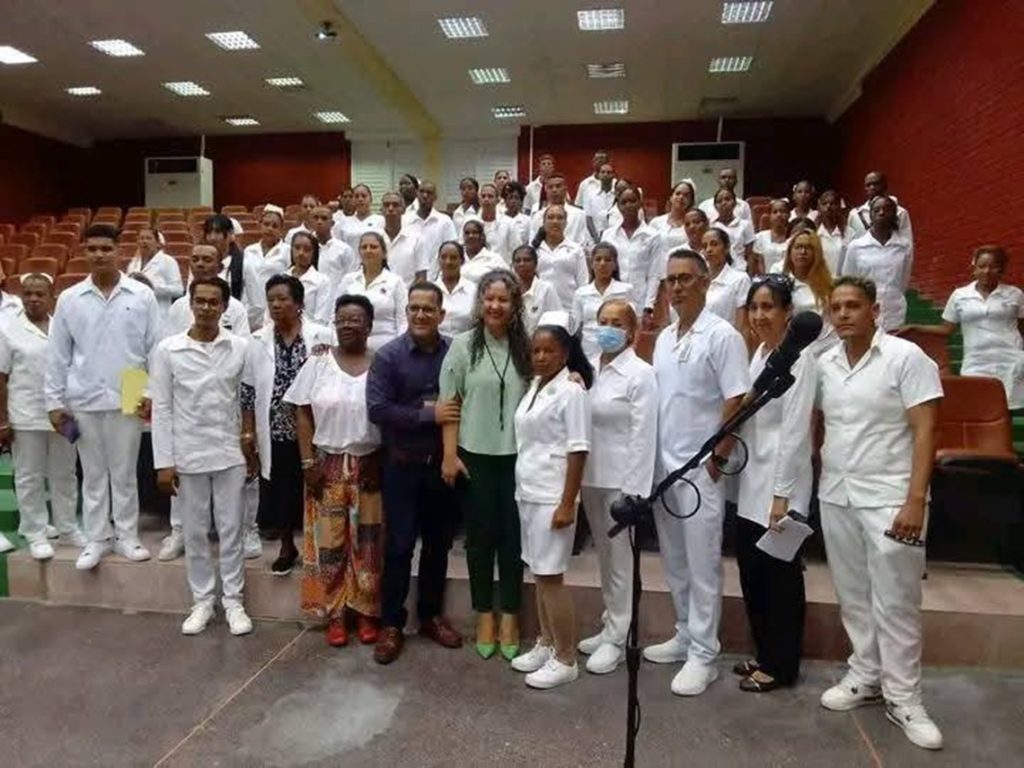 Nurses from Santiago arrive in Havana to support dengue and chikunguya