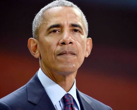 Obama congratulates María Corina Machado on her Nobel Peace Prize and calls to follow her example in the defense of democracy in the United States