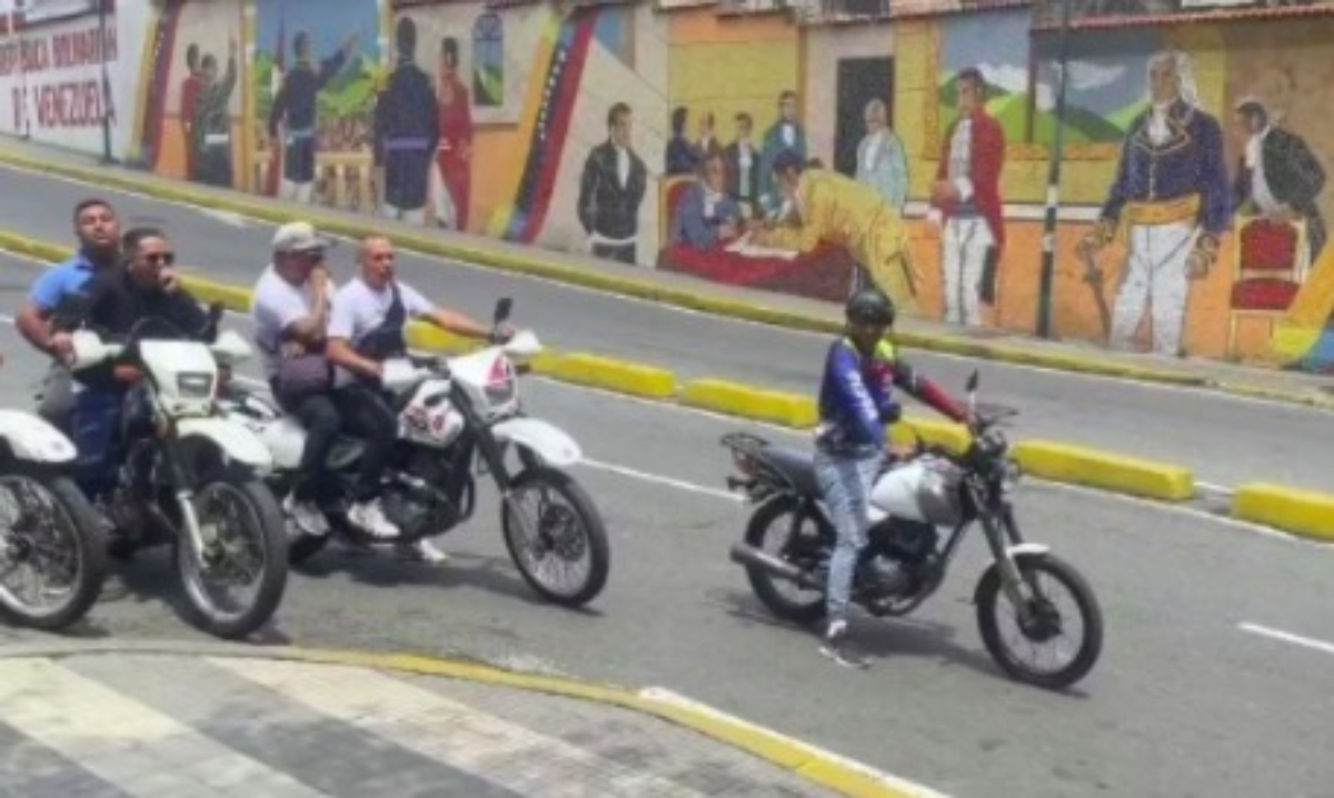 Official groups intimidate relatives of political prisoners after "Mass for freedom" In Caracas