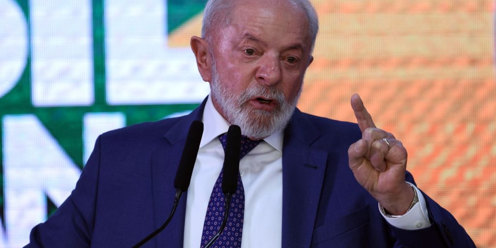 On the island of Marajó, Lula inaugurates nursery that got paralyzed work