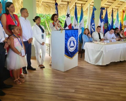 PARLACEN organizes International Forum in Samaná and dedicates it to the International Day of the Girl
