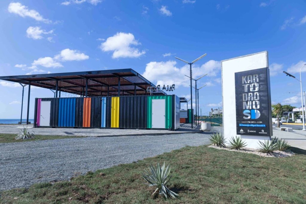 PLD denuncia adjudicación irregular de kioscos en el Malecón sin aval del Concejo de Regidores