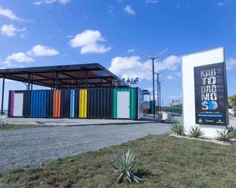 PLD denuncia adjudicación irregular de kioscos en el Malecón sin aval del Concejo de Regidores