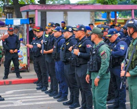 Padrino highlights cohesion and high morale of the Fanb