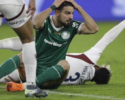 Palmeiras feels the height of Quito, plays poorly and loses 3-0 to LDU